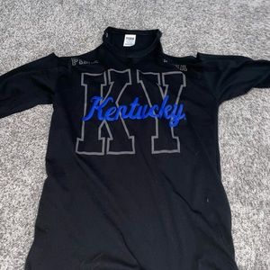 Long sleeve, shoulder cut out University of Kentucky tshirt